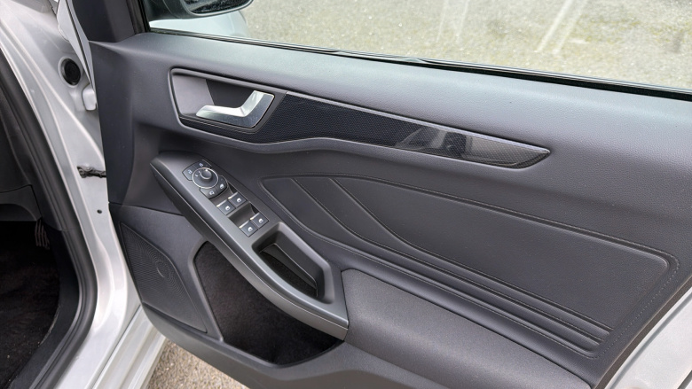 Ford Focus 1.0 EcoBoost Hybrid mHEV 155 ST-Line Edition 5dr Petrol Hatchback